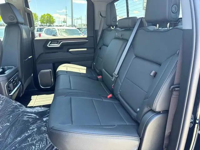 2026 GMC Sierra 2500HD Crew Cab, Standard Bed, Denali, 4WD