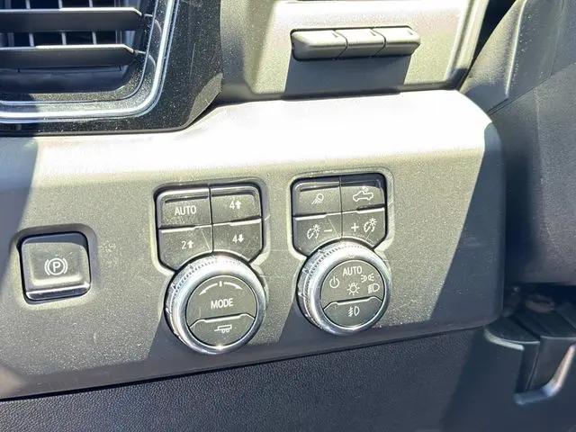 2026 GMC Sierra 2500HD Crew Cab, Standard Bed, Denali, 4WD