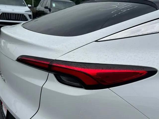 2026 Buick NV Preferred FWD