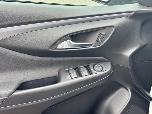 2026 Buick NV Preferred FWD
