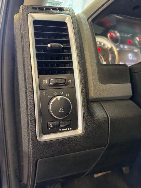 2017 Ram 1500 Lone Star Crew Cab 4x2 5'7" Box