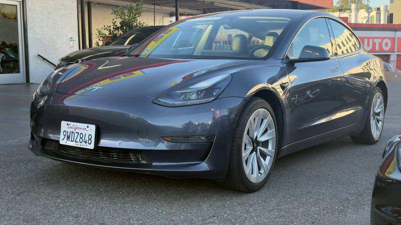 2022 Tesla Model 3 Rear-Wheel Drive