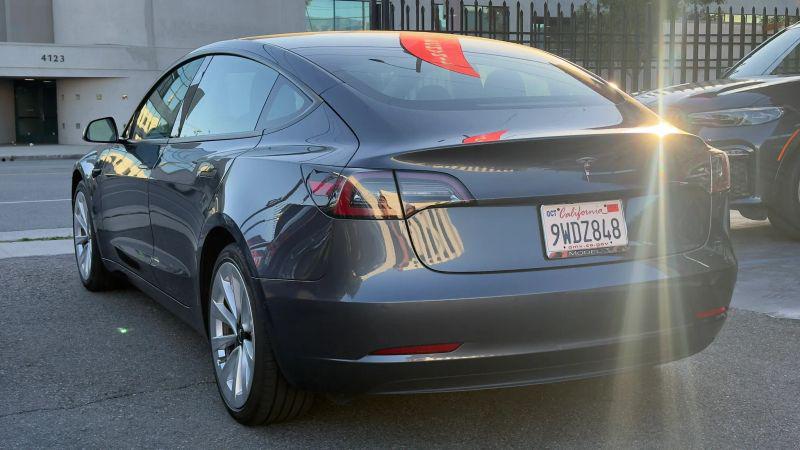 2022 Tesla Model 3 Rear-Wheel Drive