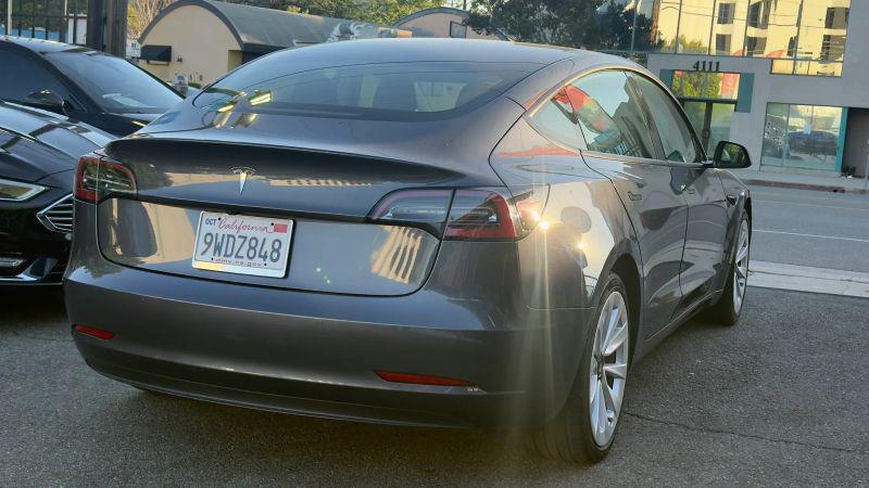 2022 Tesla Model 3 Rear-Wheel Drive