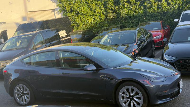 2022 Tesla Model 3 Rear-Wheel Drive