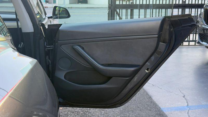 2022 Tesla Model 3 Rear-Wheel Drive