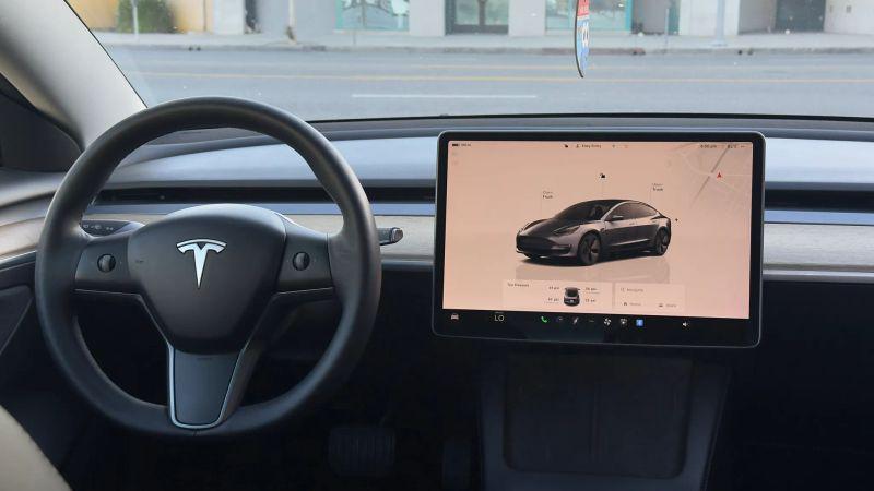 2022 Tesla Model 3 Rear-Wheel Drive