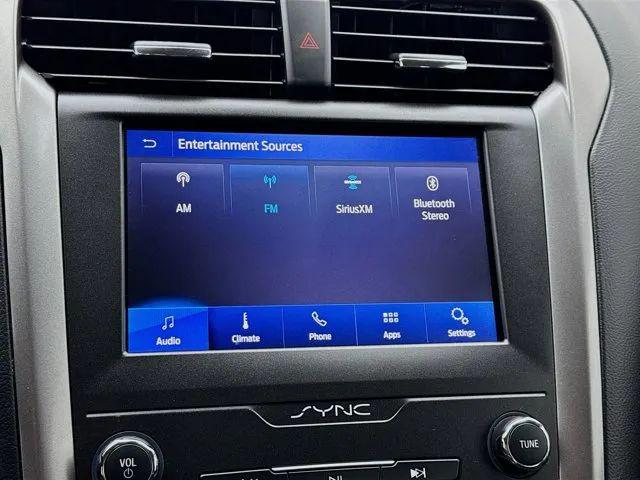 2020 Ford Fusion SE
