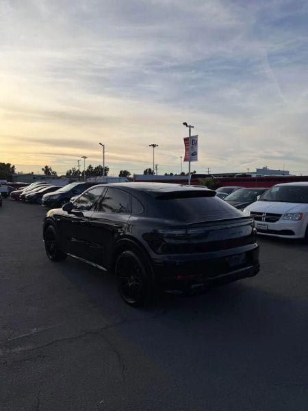 2023 Porsche Cayenne GTS