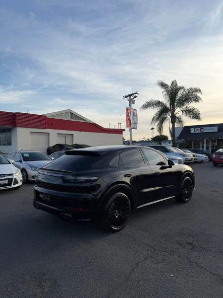 2023 Porsche Cayenne GTS