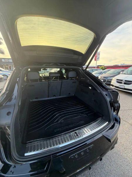 2023 Porsche Cayenne GTS