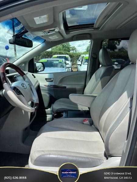 2013 Toyota Sienna Limited V6 7 Passenger