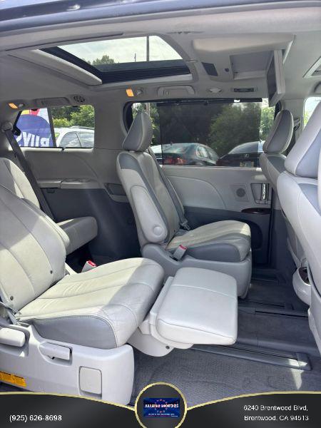 2013 Toyota Sienna Limited V6 7 Passenger