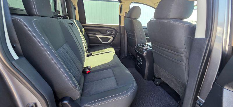 2017 Nissan Titan SV
