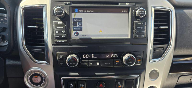 2017 Nissan Titan SV