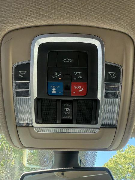 2020 Ram 1500 Laramie Crew Cab 4x2 5'7" Box