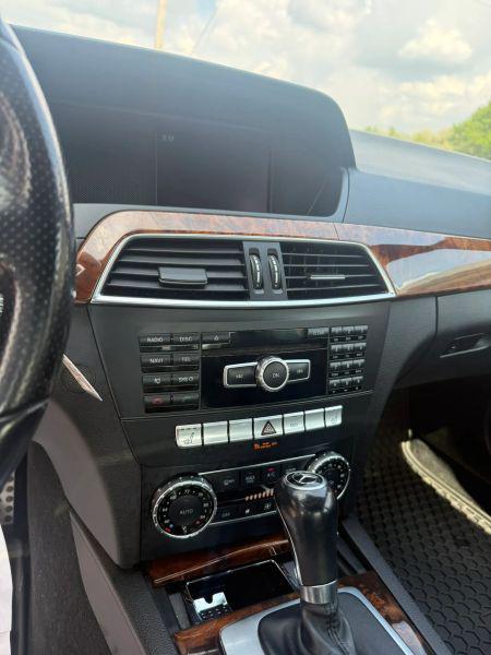 2013 Mercedes-Benz C-CLASS C 300 Luxury 4MATIC