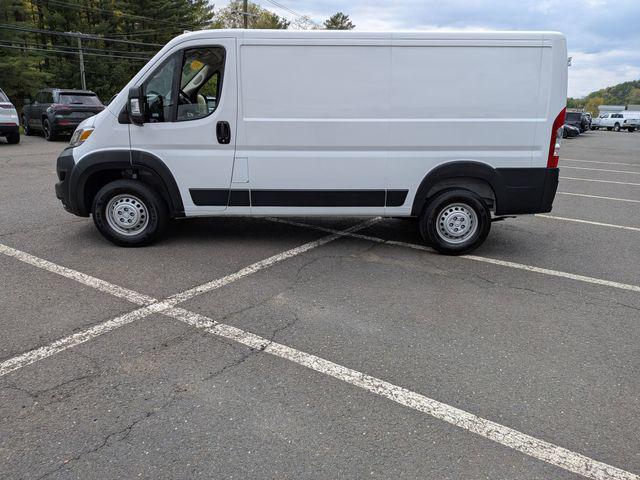 2025 Ram ProMaster 2500 Cargo Van Tradesman Low Roof 136" WB w/Pass Seat