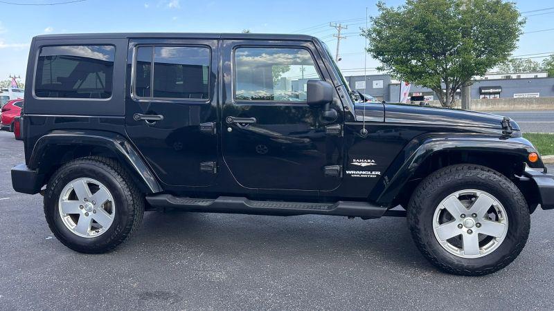 2011 Jeep Wrangler Unlimited Sahara