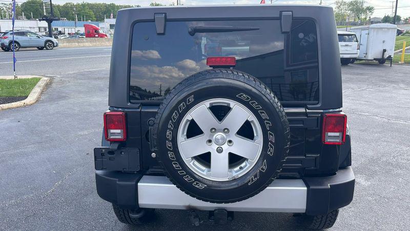 2011 Jeep Wrangler Unlimited Sahara