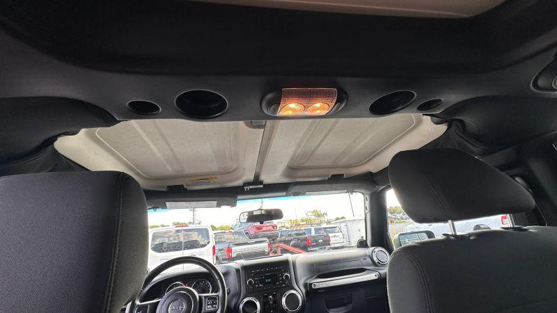 2011 Jeep Wrangler Unlimited Sahara