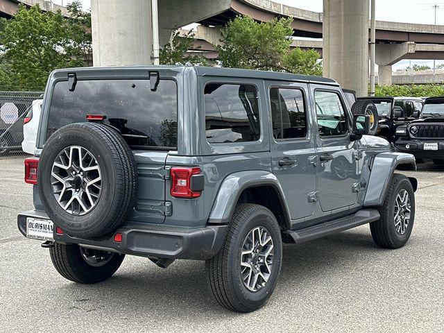 2026 Jeep Wrangler 4-Door Sahara 4x4