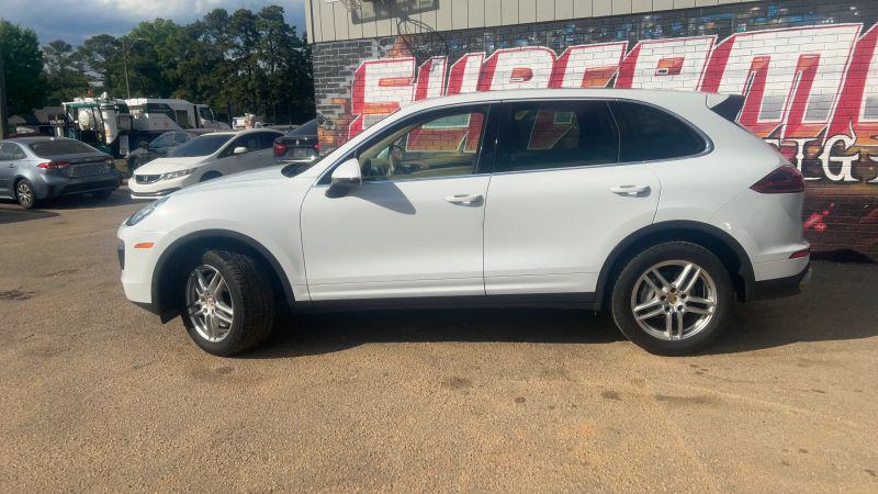 2016 Porsche Cayenne Base