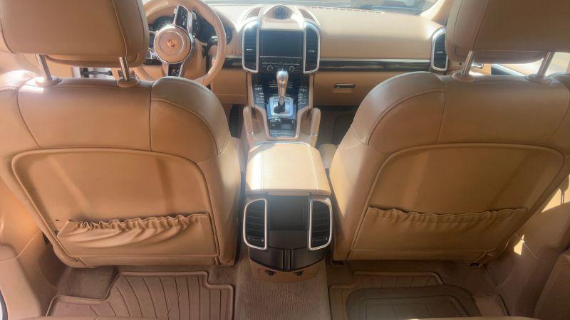 2016 Porsche Cayenne Base
