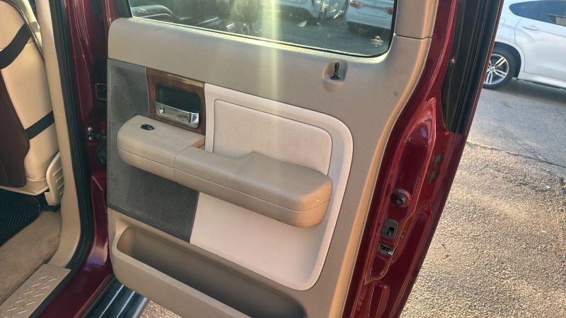 2004 Ford F-150 LARIAT