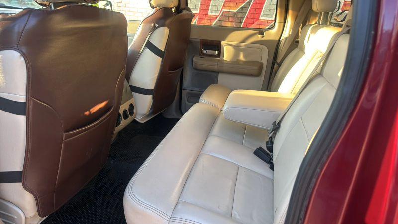 2004 Ford F-150 LARIAT