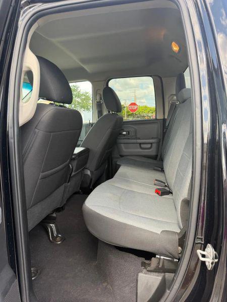 2024 Ram 1500 Classic SLT Quad Cab 4x4 6'4" Box
