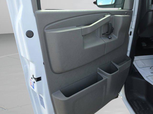 2026 Chevrolet Express Cargo Van 2500 Regular Wheelbase, WT, RWD