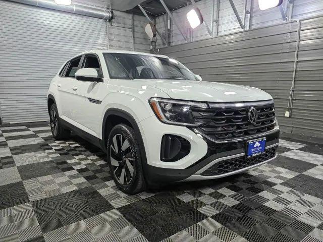 2024 Volkswagen Atlas Cross Sport 2.0T SE w/Technology
