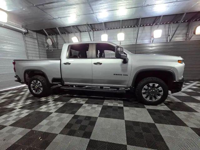 2022 Chevrolet Silverado 2500HD 4WD Crew Cab Standard Bed Custom