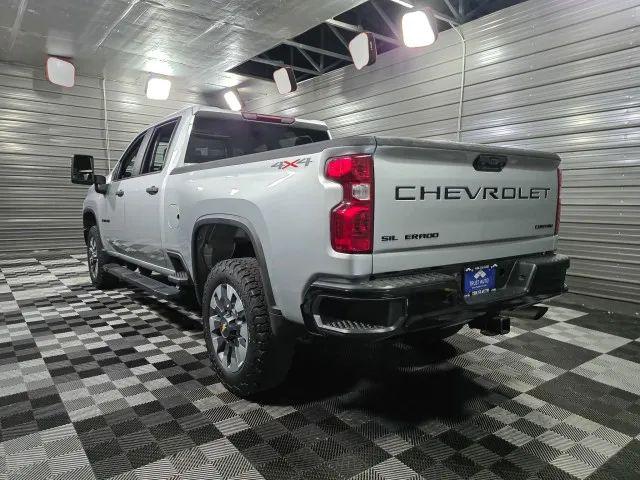2022 Chevrolet Silverado 2500HD 4WD Crew Cab Standard Bed Custom