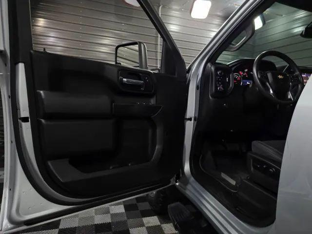 2022 Chevrolet Silverado 2500HD 4WD Crew Cab Standard Bed Custom