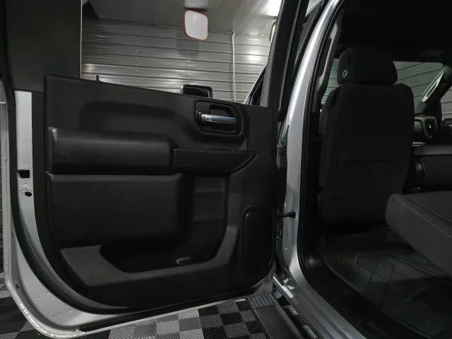 2022 Chevrolet Silverado 2500HD 4WD Crew Cab Standard Bed Custom