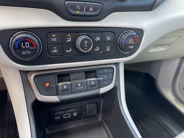 2022 GMC Terrain AWD Denali