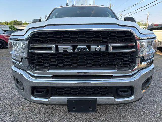 2022 Ram 3500 Tradesman/SLT/Laramie/Limited