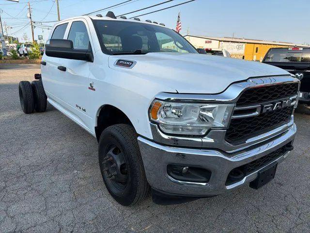 2022 Ram 3500 Tradesman/SLT/Laramie/Limited