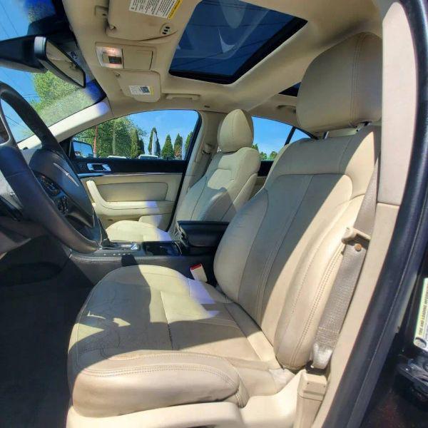 2013 Lincoln MKS Base