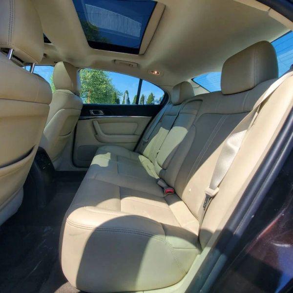 2013 Lincoln MKS Base