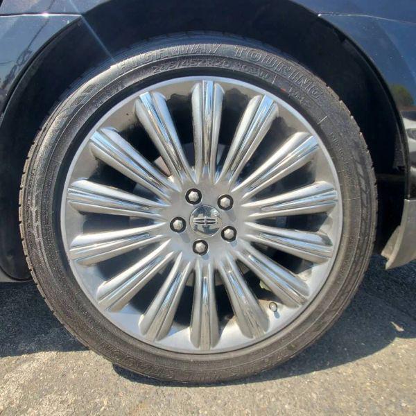 2013 Lincoln MKS Base