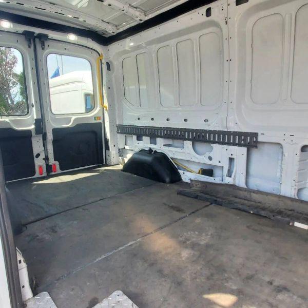 2019 Ford Transit Medium Roof w/Sliding Side Door w/LWB