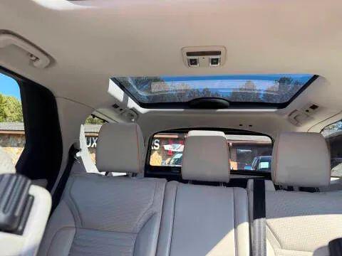 2017 Land Rover Discovery HSE LUXURY