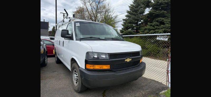 2022 Chevrolet Express Cargo Van RWD 2500 Regular Wheelbase WT
