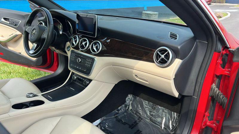 2015 Mercedes-Benz CLA 4MATIC