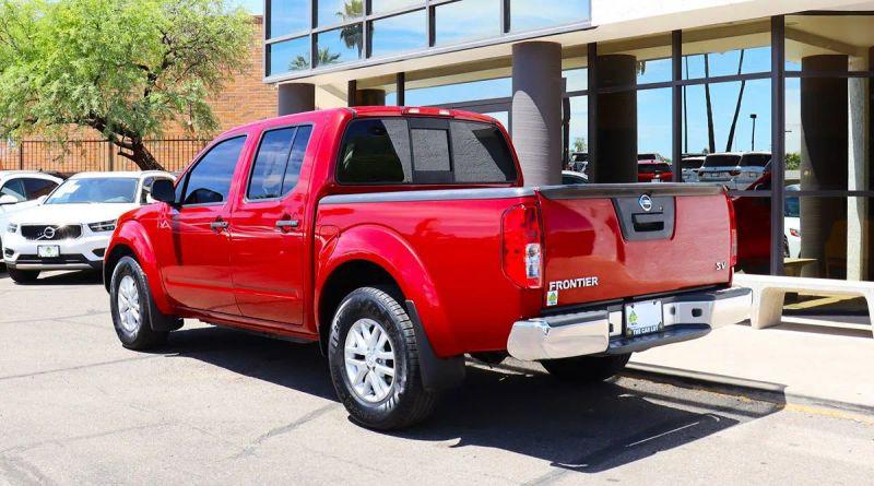 2021 Nissan Frontier Crew Cab SV 4x2