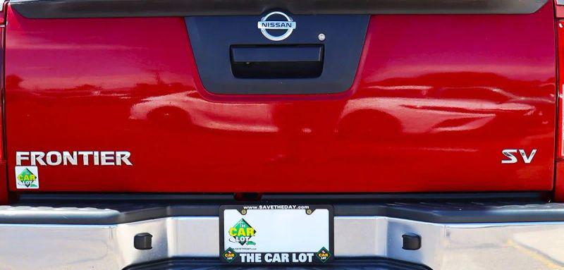 2021 Nissan Frontier Crew Cab SV 4x2