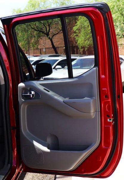 2021 Nissan Frontier Crew Cab SV 4x2